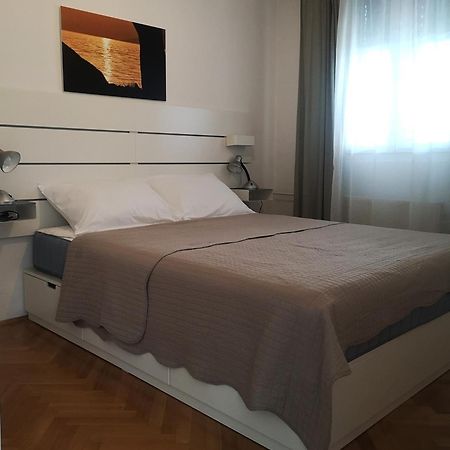 Apartmani Nadalina Veli Lošinj Eksteriør billede