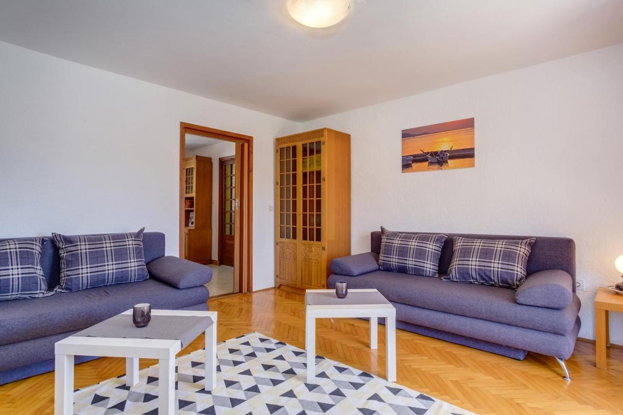 Apartmani Nadalina Veli Lošinj Eksteriør billede