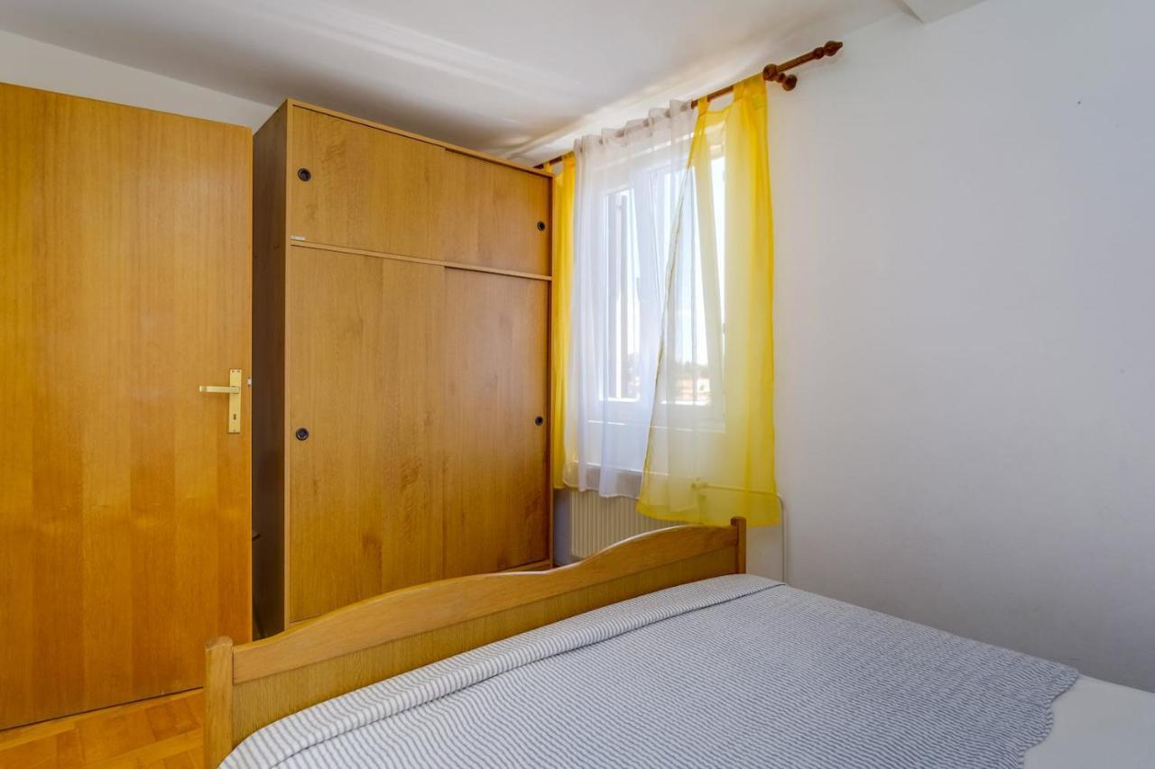 Apartmani Nadalina Veli Lošinj Eksteriør billede