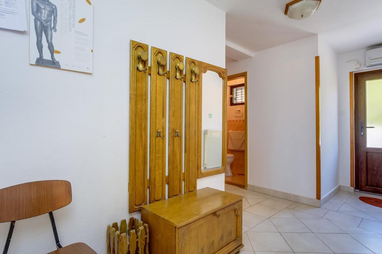 Apartmani Nadalina Veli Lošinj Eksteriør billede
