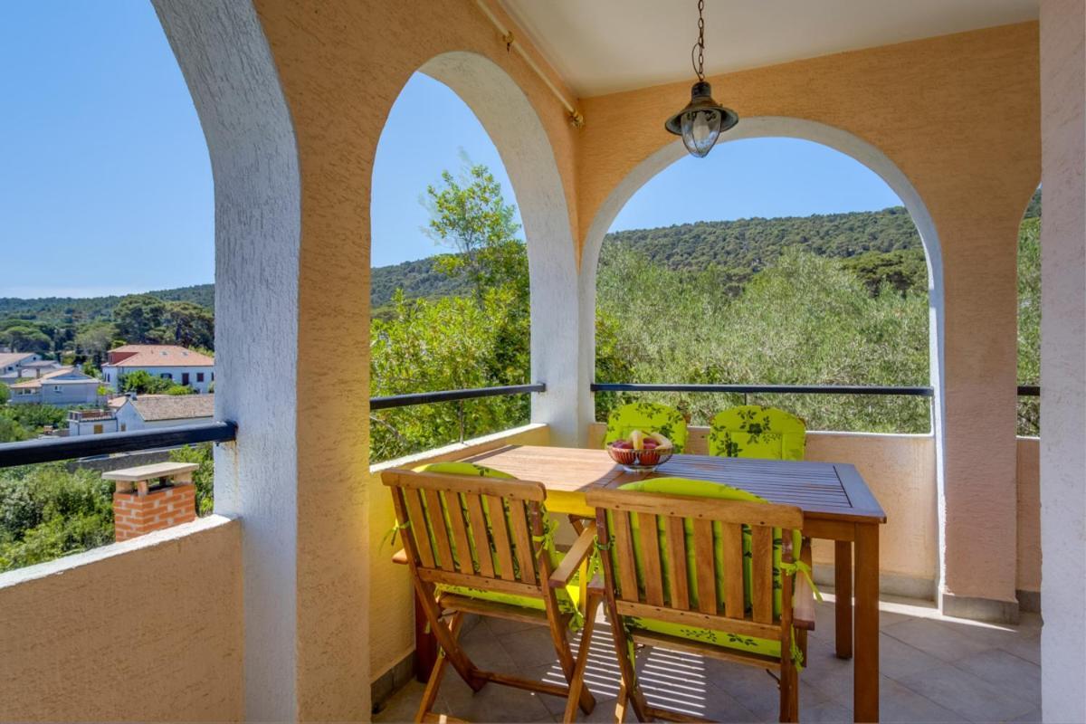 Apartmani Nadalina Veli Lošinj Eksteriør billede