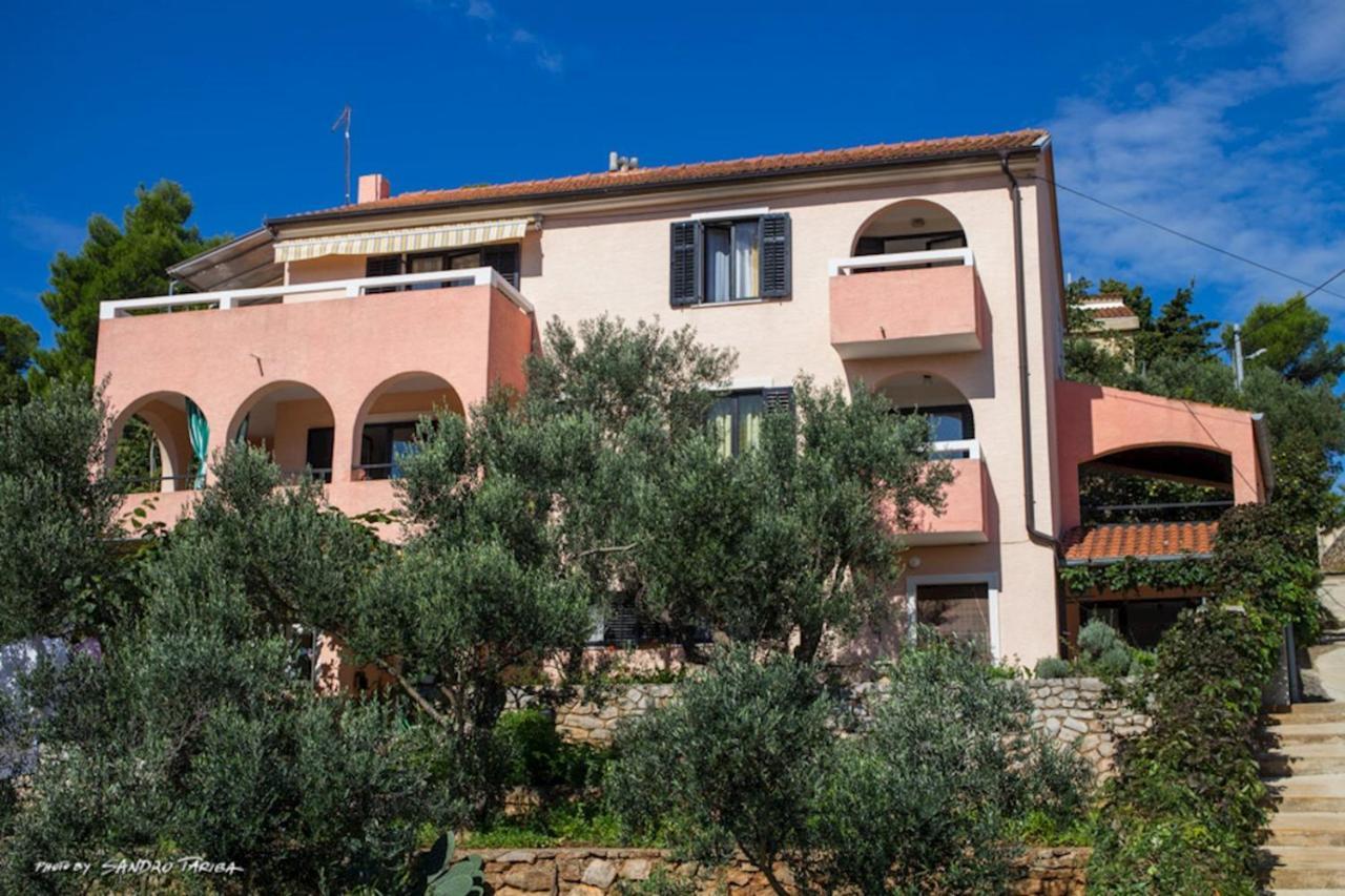 Apartmani Nadalina Veli Lošinj Eksteriør billede