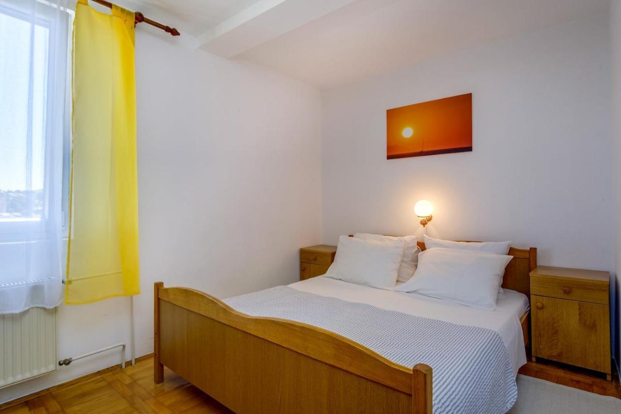 Apartmani Nadalina Veli Lošinj Eksteriør billede