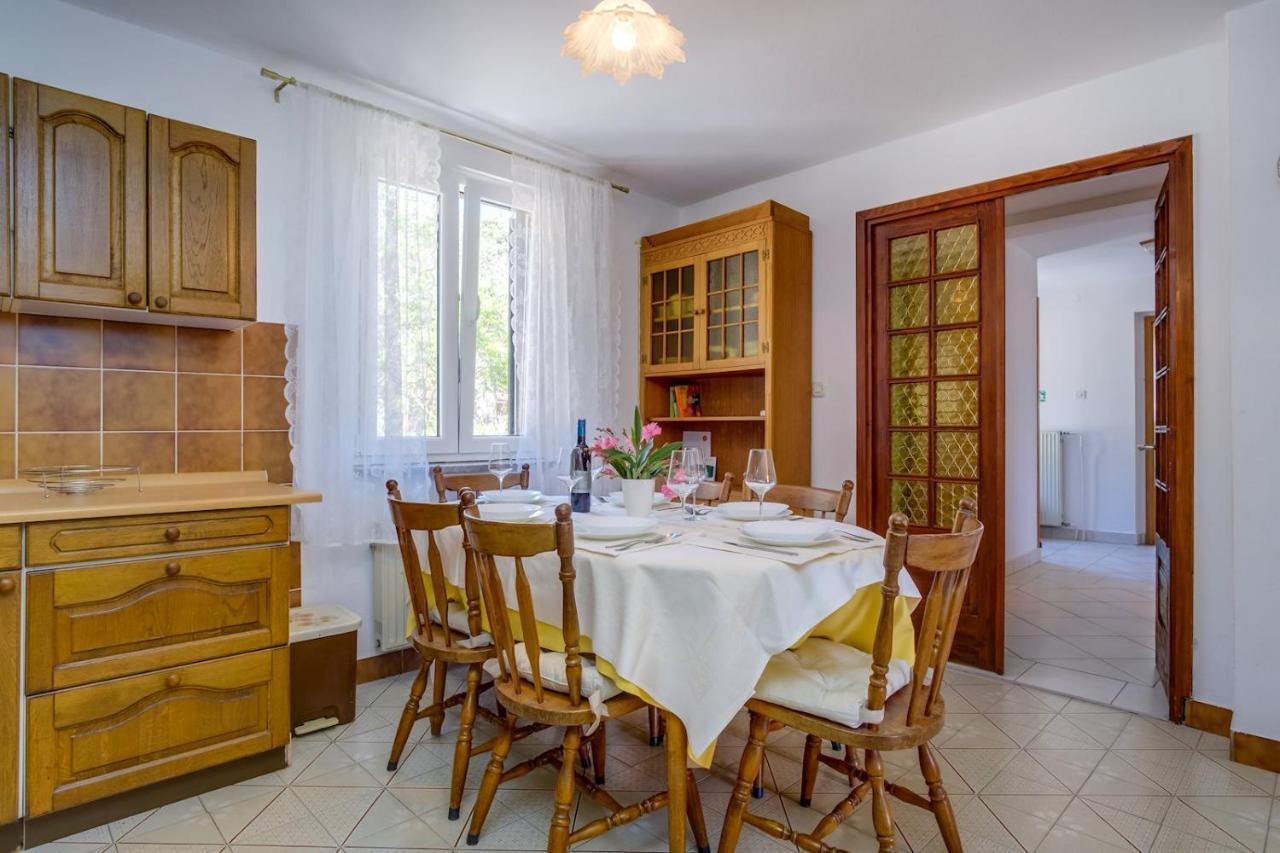 Apartmani Nadalina Veli Lošinj Eksteriør billede