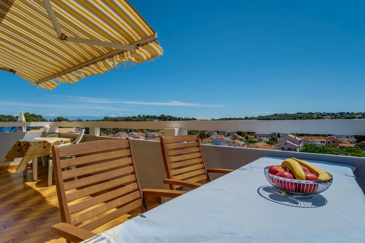 Apartmani Nadalina Veli Lošinj Eksteriør billede