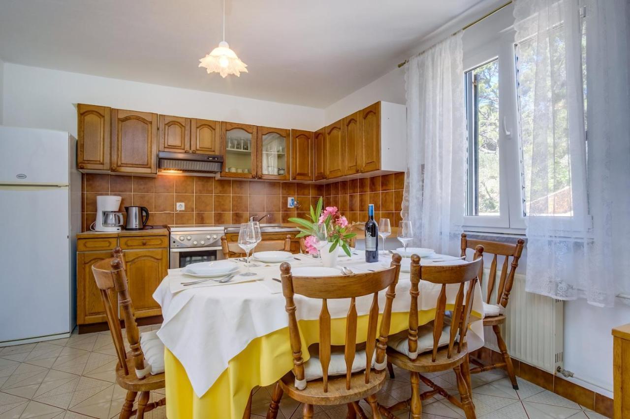 Apartmani Nadalina Veli Lošinj Eksteriør billede