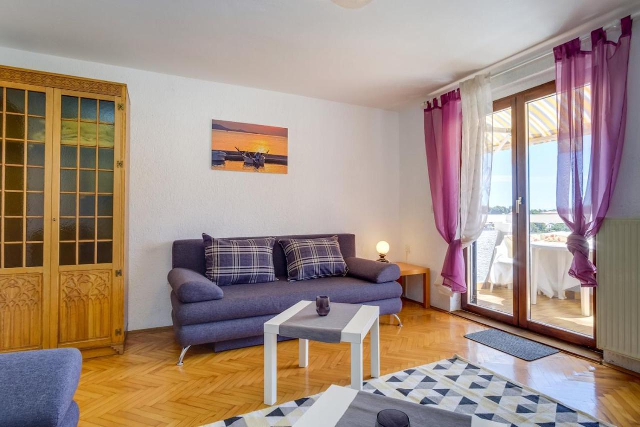 Apartmani Nadalina Veli Lošinj Eksteriør billede